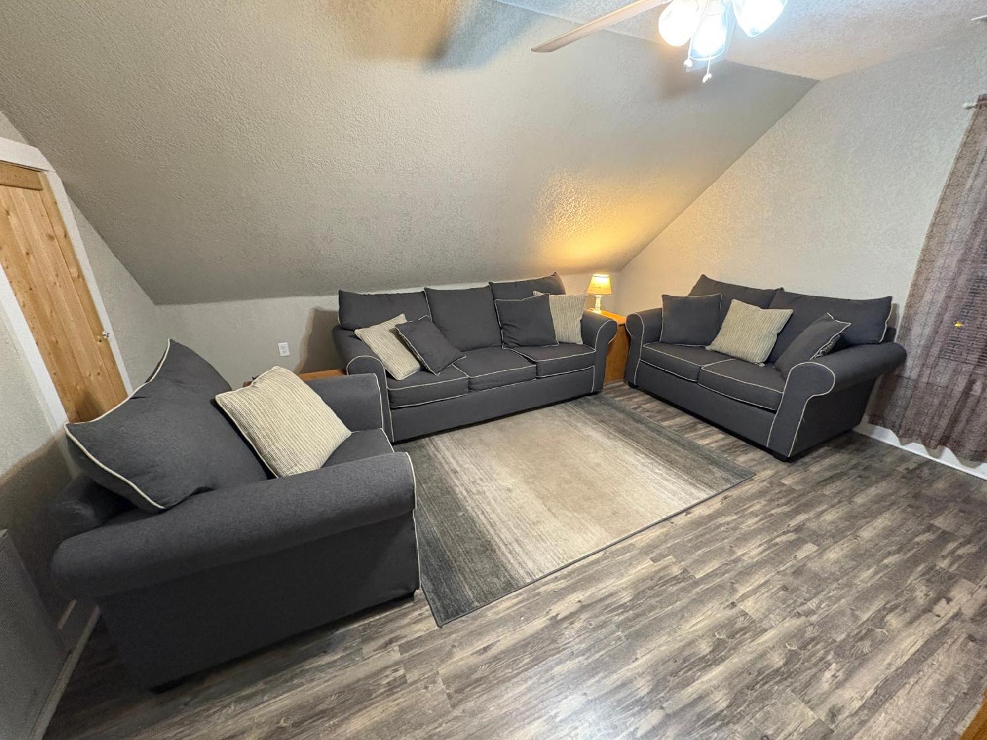 Spacious Rustic Downtown Market St 1 Bedroom Apt, Sleeps Up To 5, Steps To Honeywell & Eagles Theatre Wabash Eksteriør bilde